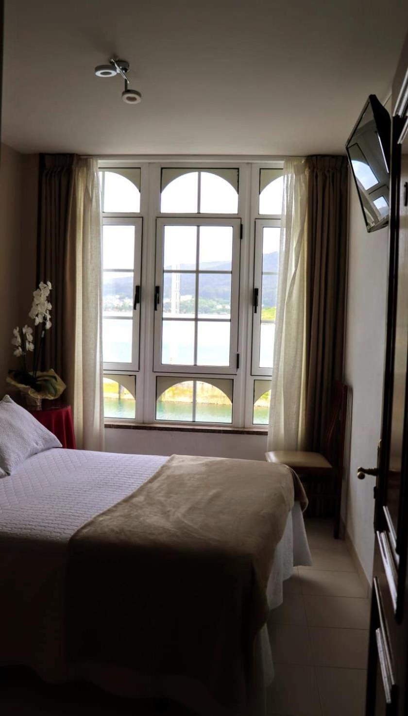 Hostal O Forno Porto do Barqueiro 外观 照片