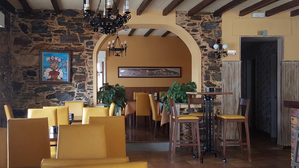 Hostal O Forno Porto do Barqueiro 外观 照片
