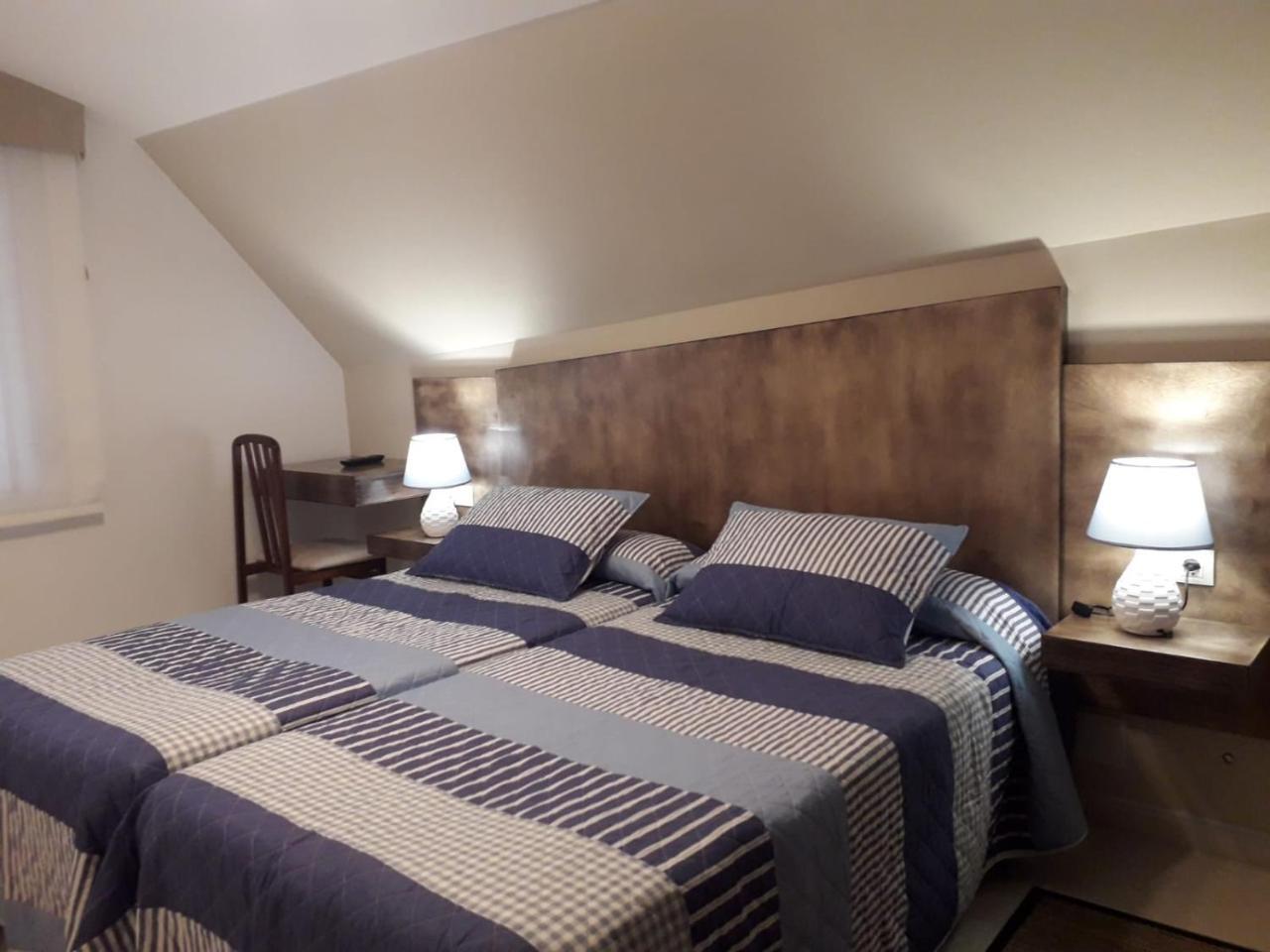 Hostal O Forno Porto do Barqueiro 外观 照片